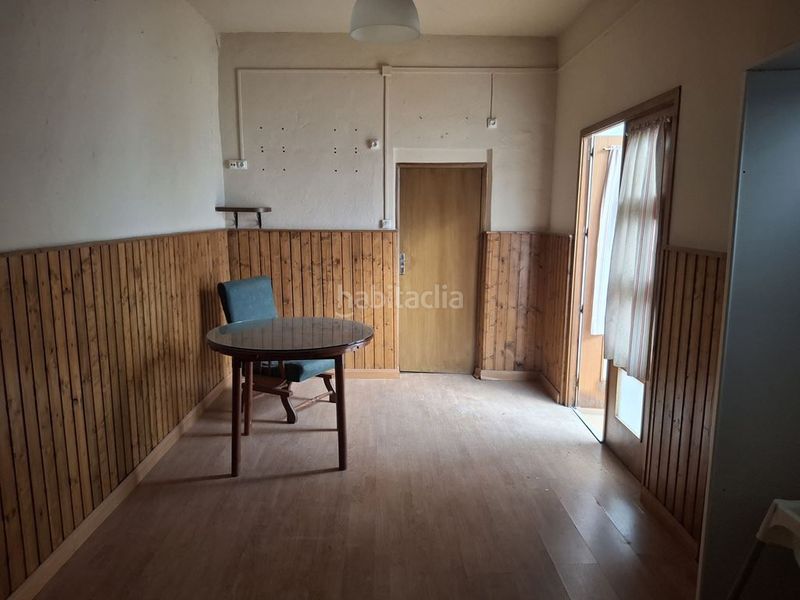 Foto ca5cc550-e94a-4766-b129-986f4a452ac4. Casa amb calefacció aparcament a Roda (La)