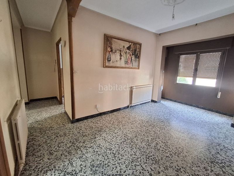 Foto fdd05598-8d7c-4688-b13a-9bf0a448d517. Casa amb calefacció aparcament a Roda (La)