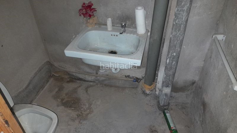 Foto 1836f2b9-beef-4313-b7a3-a24c11b5f558. Local comercial a Roda (La)