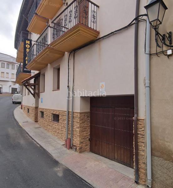 Foto aa66bdb1-8c28-45ad-891d-3351d37b7de5. Aparcament cotxe a Tarazona de la Mancha