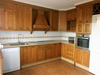 Xalet a Roda (La). Chalet en venta en avda. la mancha, 4 dormitorios.