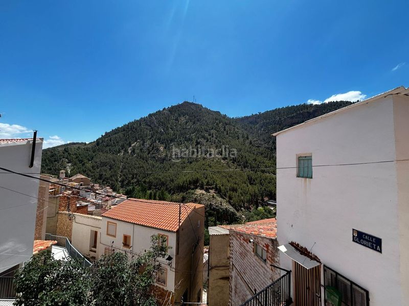 Foto cdb143f5-5abc-490e-bbf9-e88f74797f47. Casa a glorieta 16 a Bogarra