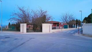 Chalet en Los prados 115. Chalet en venta en urb. los prados, 4 dormitorios.