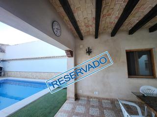 Maison à Sisante. Casa en venta en sisante, 5 dormitorios.