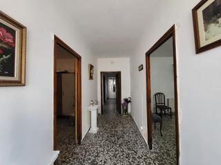 Maison à Sisante. Casa en venta en sisante, 5 dormitorios.