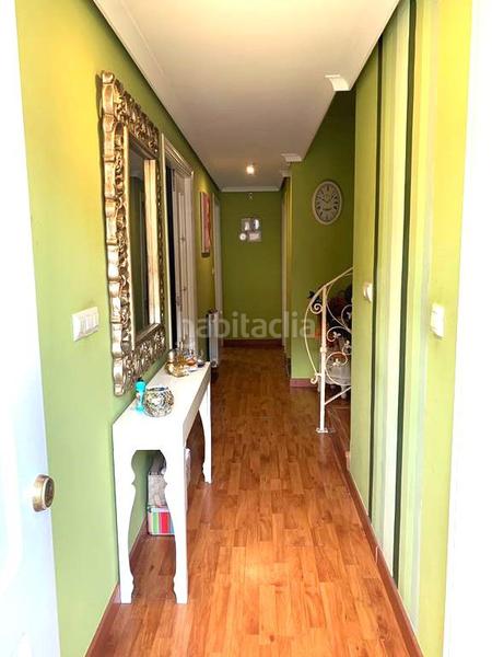 Foto 37ba7fbd-1495-43bf-a13e-4d28aba0e1a7. Casa adossada amb calefacció aparcament a Roda (La)