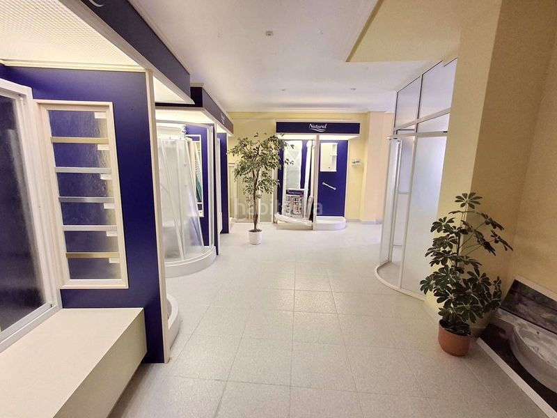 Foto a2de0302-c01d-44fe-bb27-0233846d8700. Affitto edificio in Roda (La)