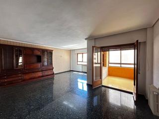 Affitto Appartamento  Mayor. Piso en alquiler en centro, 4 dormitorios.