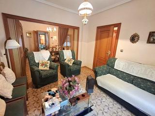 Maison à Roda (La). Casa en venta en roda la, 6 dormitorios.