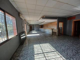 Local Comercial a Villalgordo del Júcar. Bar en venta en villalgordo del jucar, 5 dormitorios.