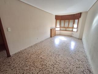 Etagenwohnung in Roda (La). Piso en venta en roda la, 3 dormitorios.