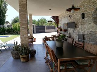 Chalet  3. Chalet en venta en urb. los prados, 5 dormitorios.