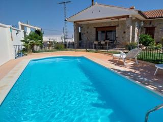 Casa adosada  Nueva. Casa adosada en venta en alatoz, 4 dormitorios.