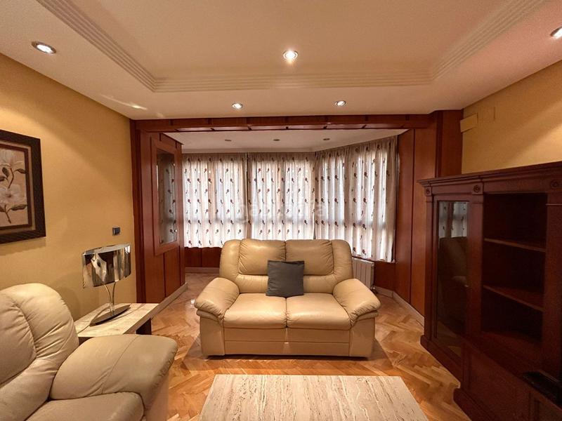 Foto b47ac368-5413-4cb8-8d14-bb8a11b30a85. Flat with heating in Feria Albacete