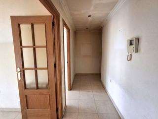 Pis  Nueva. Piso en venta en roda la, 3 dormitorios.