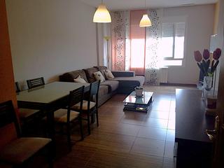 Piso en Roda (La). Piso en venta en colegio juan ramón jiménez, 3 dormitorios.