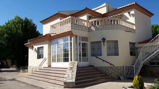 Chalet in Pedanías - Extrarradio. Chalet en venta en aguas nuevas, 7 dormitorios.