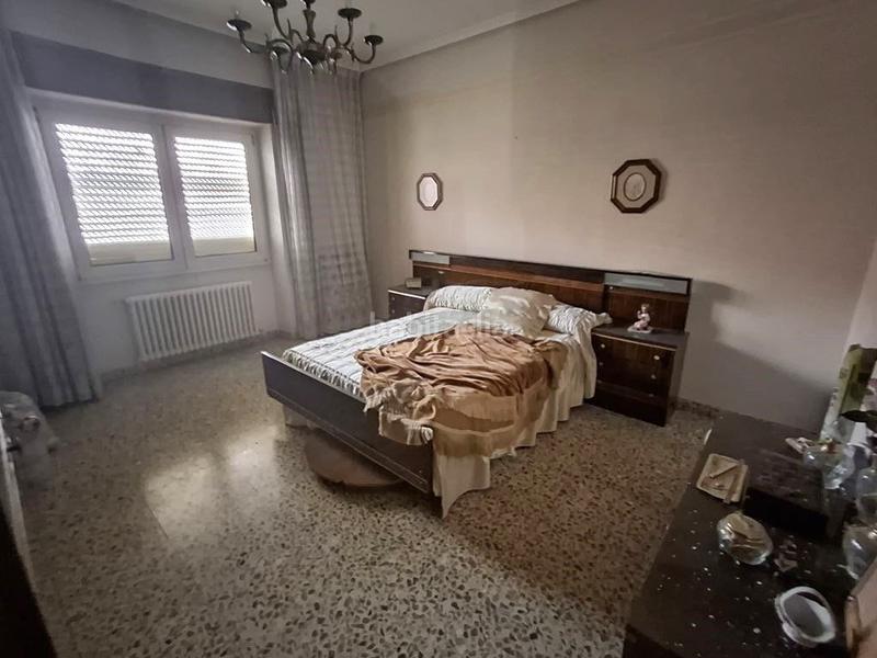Foto 272e0395-55d0-404c-bdc8-645a3834fc6a. Casa  en venta en centro, 4 dormitorios. en Roda (La)