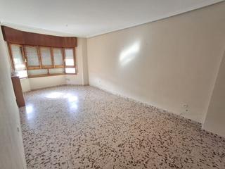 Pis a Roda (La). Piso en venta en roda la, 3 dormitorios.