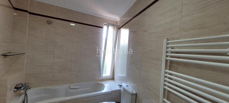 Foto a022c244-96af-4a95-95f9-c62a1c2da6cd. Location appartement avec chauffage parking dans Centro Albacete