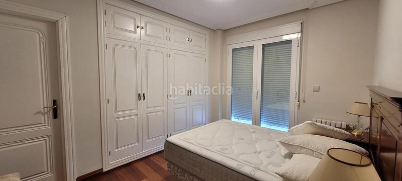 Foto d5cdacaf-3bca-4212-b6a8-a65fffe2c6e1. Location appartement avec chauffage parking dans Centro Albacete