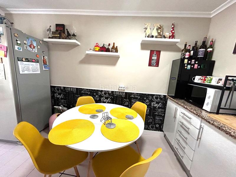 Foto 9d0cb8af-c5b8-45a1-91d0-db6dbf9e01a8. Maison jumelée avec chauffage parking dans Universidad Albacete