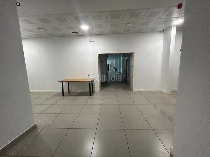 Foto 1c4c447b-d69c-4d3a-9069-636f4b0717e5. Alquiler local comercial local com. en alquiler en Industria, 6 despachos. en Albacete