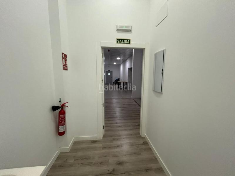 Foto 454b6e62-1749-4c06-81a9-21f32d26dbe0. Alquiler local comercial local com. en alquiler en Industria, 6 despachos. en Albacete