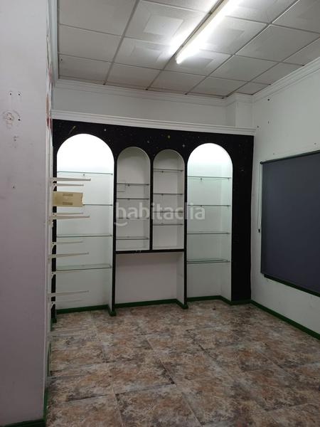 Foto b6805b34-122d-4c02-91cd-e50d1c4249c7. Lloguer local comercial a Feria Albacete