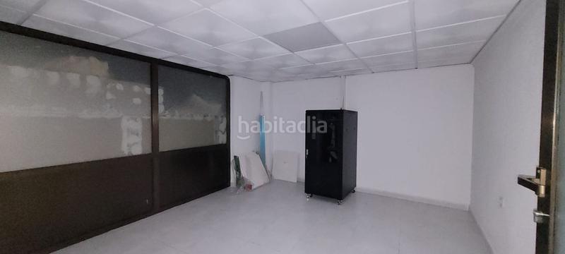 Foto aa9f93af-d86c-47d9-becd-cf5c92a74d3e. Location local commercial dans Centro Albacete