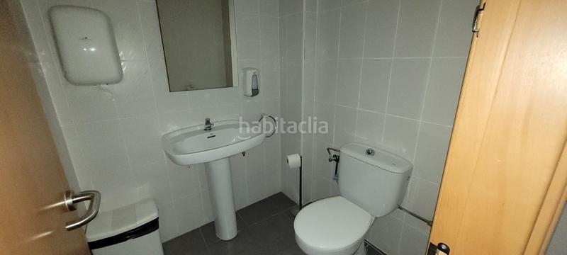 Foto d65e24fa-53a6-4260-a5c3-9f172bd134e4. Location local commercial dans Centro Albacete