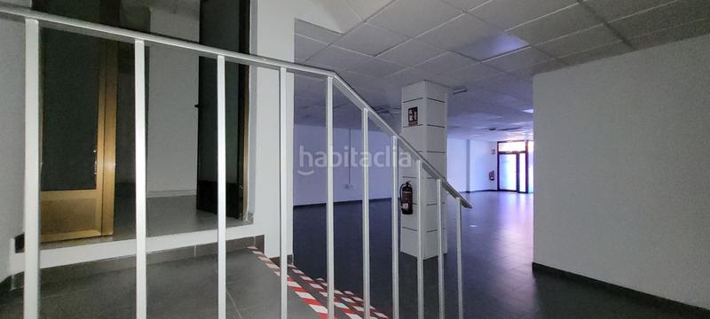 Foto fd1ea4e0-5d48-408c-b3f7-784ef4edfff0. Location local commercial dans Centro Albacete