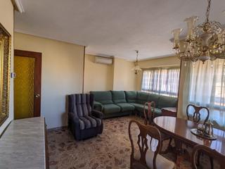 Appartement  Ramon y cajal. Piso en venta en cuartel guardia civil, 4 dormitorios.
