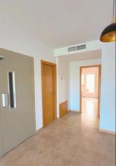 Casa adossada  Colon. Adosado en venta en campo de fútbol, 3 dormitorios.