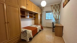 Affitto Appartamento in El Pilar. Piso en alquiler en el pilar, 4 dormitorios.
