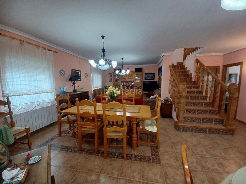 Foto 56255cf5-4f20-41ea-a3ab-5fe9e62671da. Casa amb calefacció aparcament a Fuensanta
