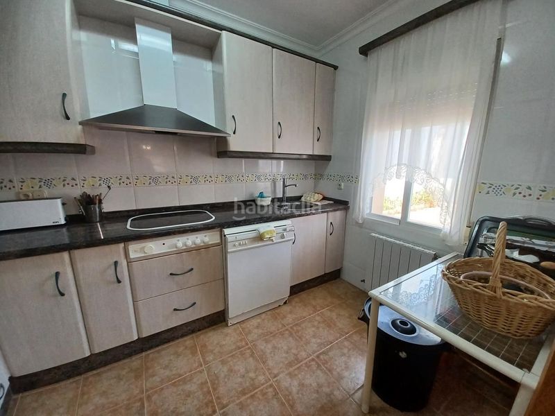 Foto f270b630-6efa-43e1-9e9a-c16f5620c68d. Casa amb calefacció aparcament a Fuensanta
