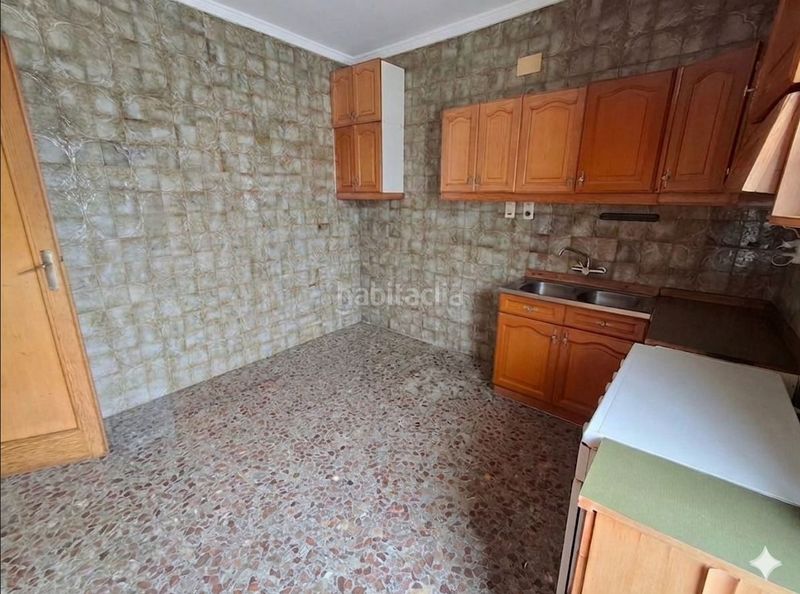 Foto 03f890c9-61a6-4e1c-bc40-de60c49fe5a7. Casa amb calefacció a Roda (La)