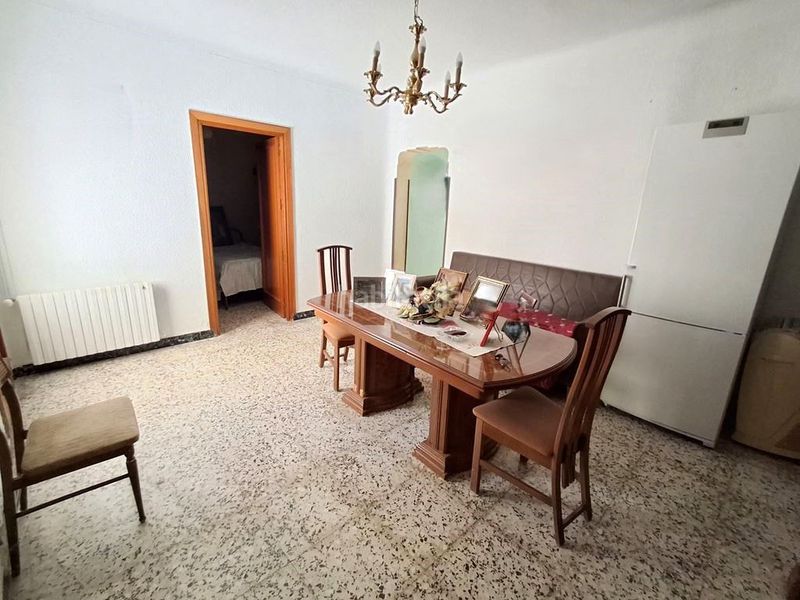 Foto 0496f026-76fd-4e46-9128-d297d7e3dc90. Casa amb calefacció a Roda (La)