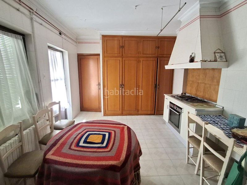 Foto 597014b2-bc13-40ed-b439-fca9da2d7450. Casa amb calefacció a Roda (La)