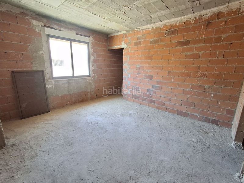 Foto 25cf2b33-b007-48b4-97df-d3eb68900335. Casa amb aparcament a Barrax