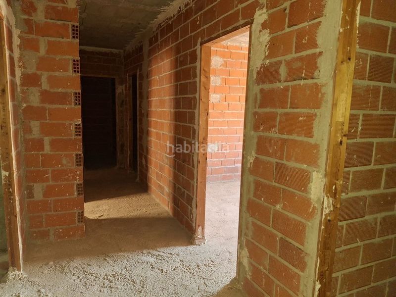 Foto 81215c18-0492-418d-ba63-c52fb3d374bf. Casa amb aparcament a Barrax