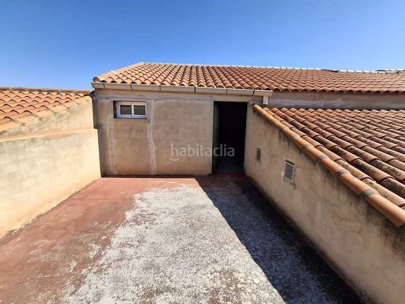 Foto dafb7c45-cc2c-4dcf-890c-4f2ad3fa0927. Casa amb aparcament a Barrax