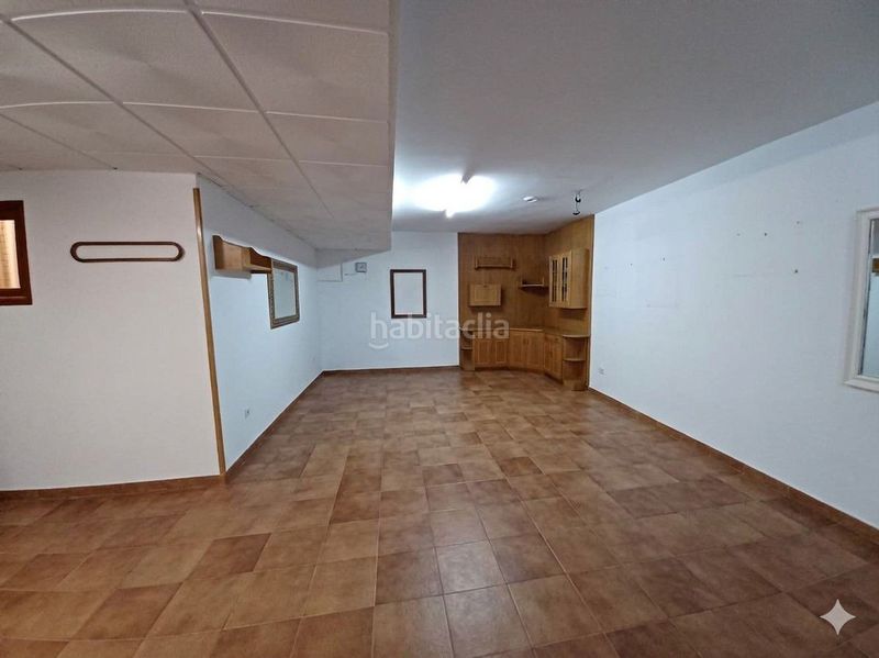 Foto 0632c256-7599-49d0-9e89-5bc68c4bb9a1. Casa adossada amb calefacció aparcament a Roda (La)