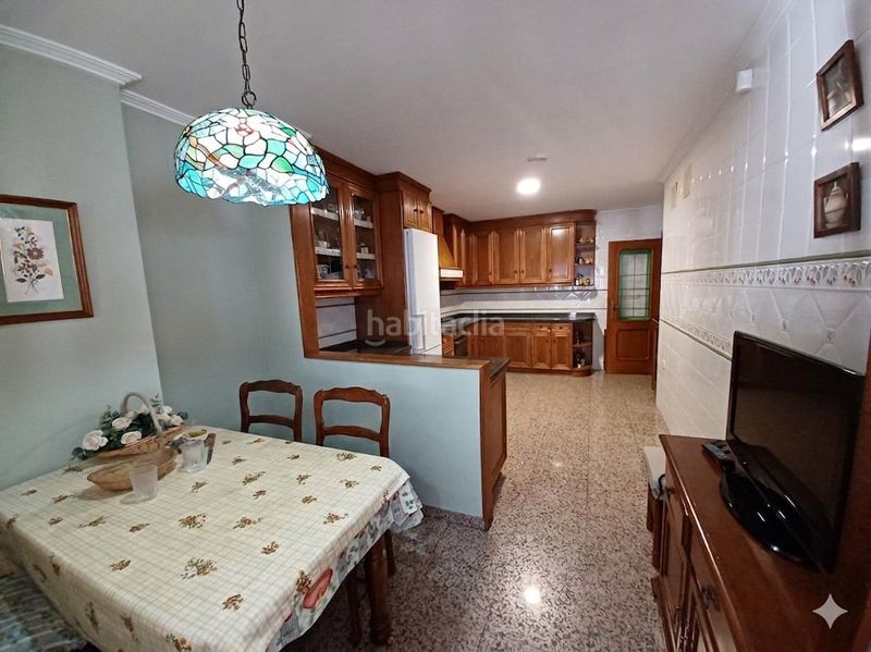 Foto 5eb03bf2-c688-4df5-b59e-9963b8f7b9fa. Casa adossada amb calefacció aparcament a Roda (La)