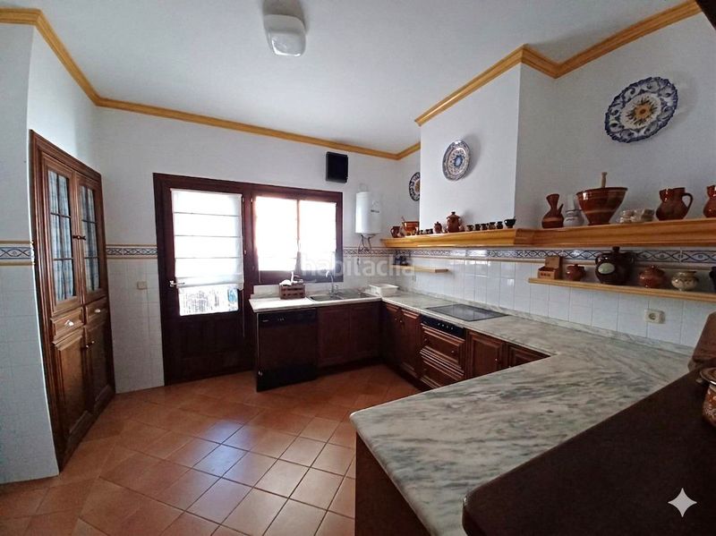 Foto 7f5bafa2-6147-4c41-977c-b08f579c4b58. Casa adossada amb calefacció aparcament a Roda (La)