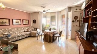 Pis a Hospital. Piso en venta en avda. de españa, 2 dormitorios.