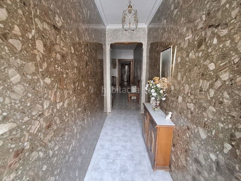 Foto 6378d701-3956-43e4-8bca-ac249a35c5c7. Casa amb calefacció a Roda (La)