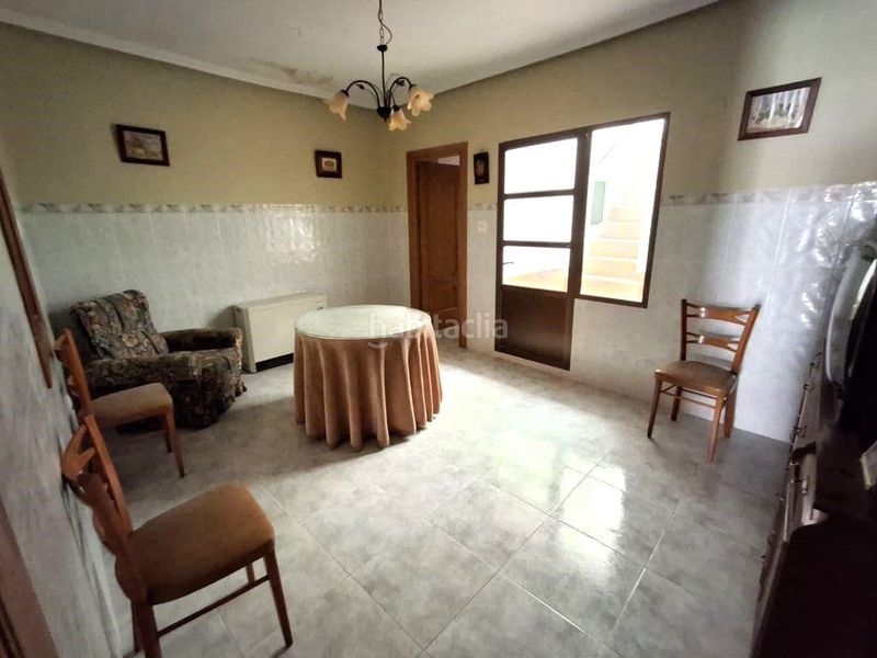 Foto 979bcca2-e830-46e1-a404-50344472dca2. Casa amb calefacció a Roda (La)