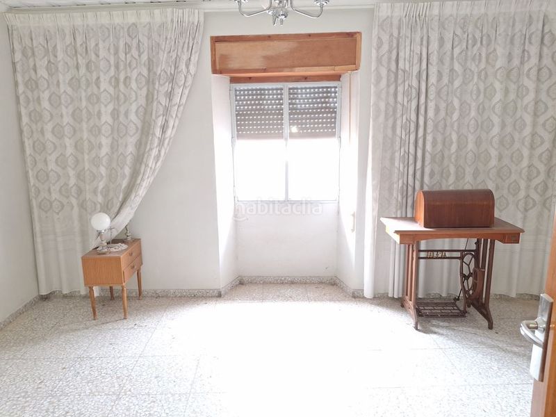 Foto a7a6796f-ead2-4c0c-953d-713494784915. Casa amb calefacció a Roda (La)